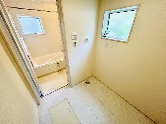 千葉市花見川区こてはし台６丁目第８の洗面所