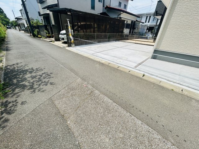 千葉市花見川区こてはし台６丁目第８の前面道路含む現地写真