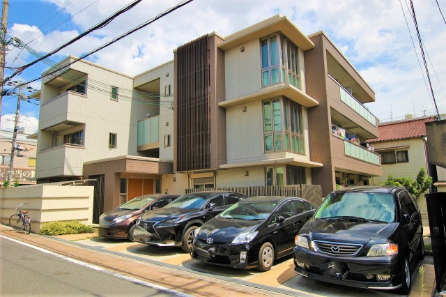 シャーメゾン拓の外観