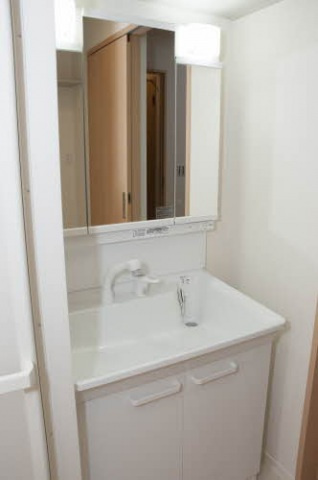 シャーメゾン拓の洗面所