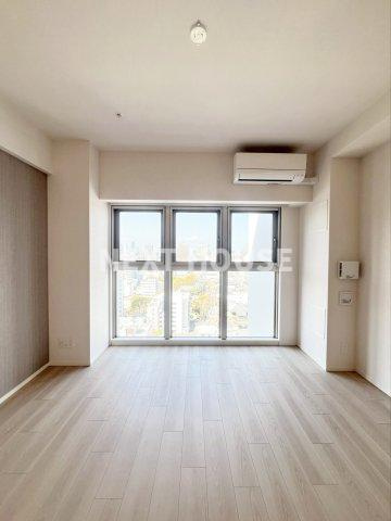 スプランディッド上本町WESTの居間・リビング