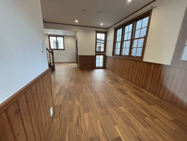御影山手2丁目一戸建の居間・リビング