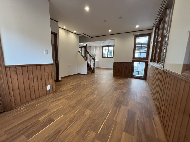 御影山手2丁目一戸建の居間・リビング