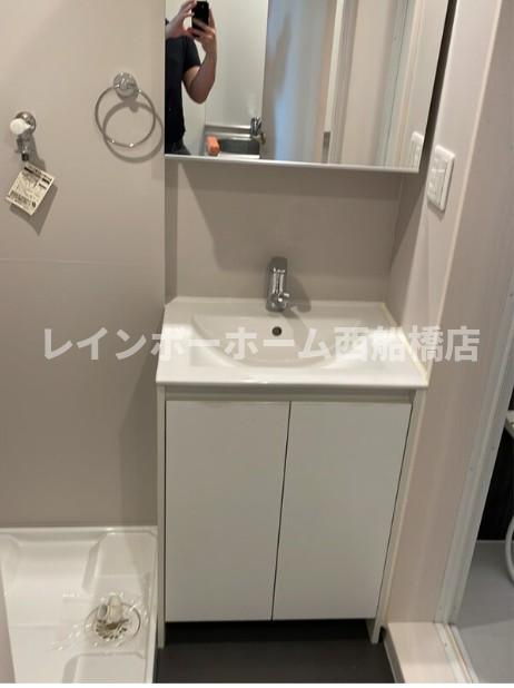 レイズ大久保の洗面所
