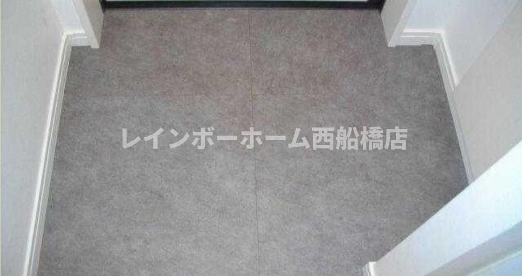 レイズ大久保の玄関