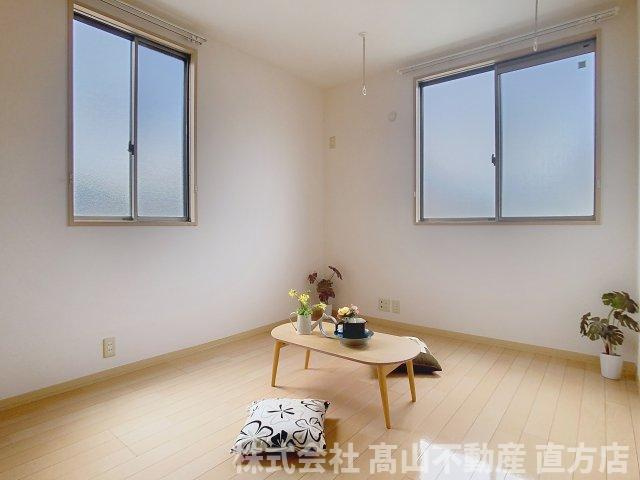 直方市大字上頓野のアパートの洋室