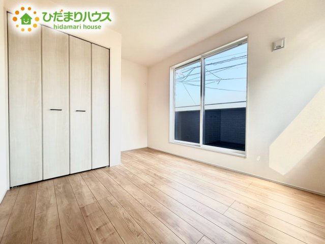 鴻巣市吹上本町2丁目　新築戸建　ブルーミング01の洋室
