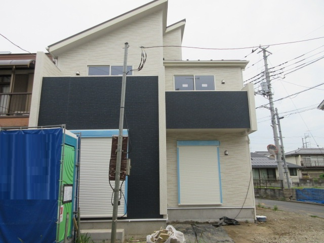 【仲介手数料無料】新築戸建　熊谷市円光2-6-26（全1棟）の前面道路含む現地写真