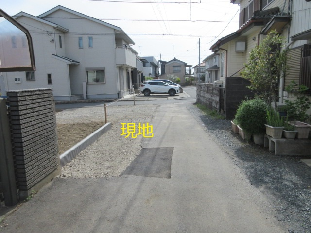 【仲介手数料無料】新築戸建　熊谷市円光2-6-26（全1棟）の前面道路含む現地写真