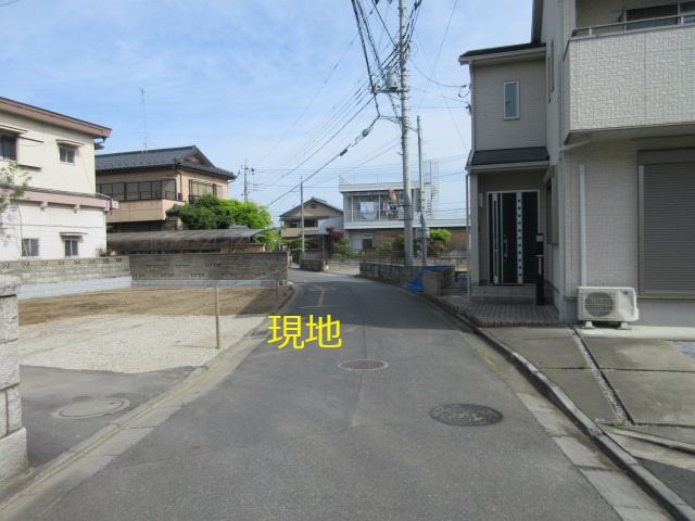 【仲介手数料無料】新築戸建　熊谷市円光2-6-26（全1棟）の前面道路含む現地写真