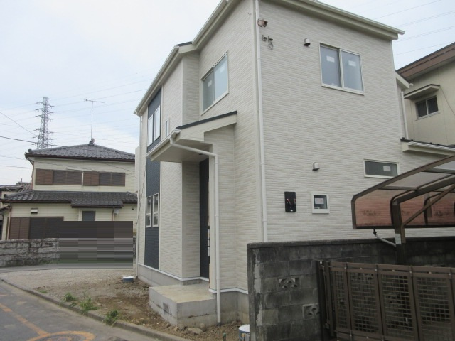 【仲介手数料無料】新築戸建　熊谷市円光2-6-26（全1棟）の前面道路含む現地写真