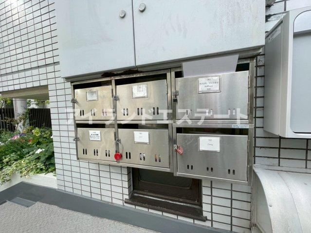 ヴィラ金谷　1フロア2住戸　L字型バルコニー　のその他共用部分