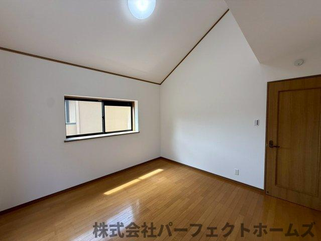 長尾東町3丁目戸建の内装|おしゃれな内装です