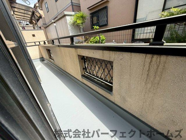 長尾東町3丁目戸建のバルコニー|落ち着いた時間を過ごせるバルコニーです