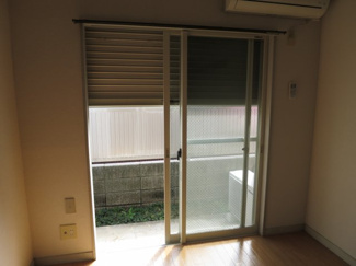 【内装】 | シャツター付き