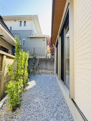 SHONAN STANDARD HOUSE 駅も海も、家族時間もちょうどいい家。の庭