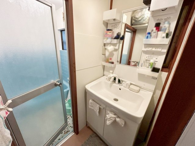 嵯峨野開町の独立洗面台