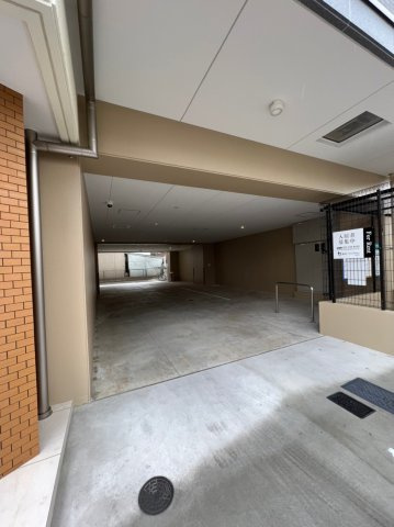プレイズシード瑞穂通　名古屋市賃貸　仲介手数料無料の駐車場