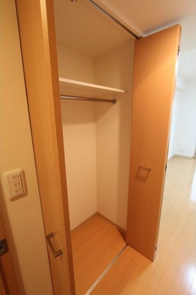 フローラル東別院の収納