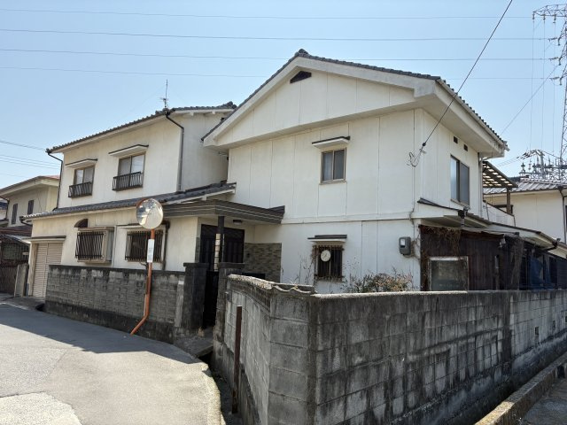広島県竹原市下野町 中古物件 的場海水浴場まで車で8分の古民家の外観|落ち着いた雰囲気の外観です