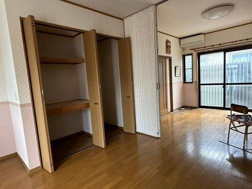 新須賀町３丁目　中古戸建の内観：施工例|同型写真（リビング）