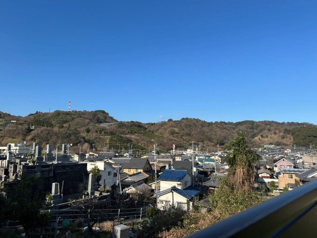 砥部町原町の展望