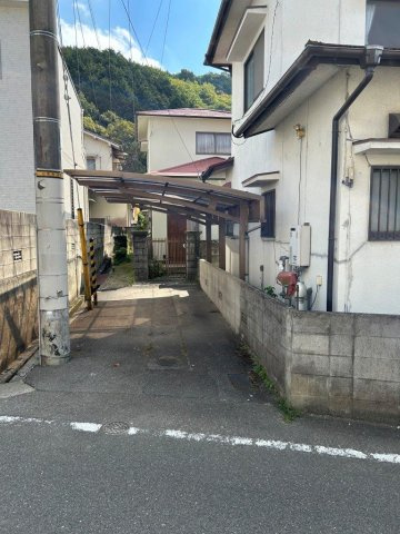 （建物2棟あり）畑寺町の外観|外観は落ち着いています