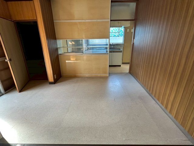 中村４丁目　中古戸建の居間・リビング|使いやすいリビングです