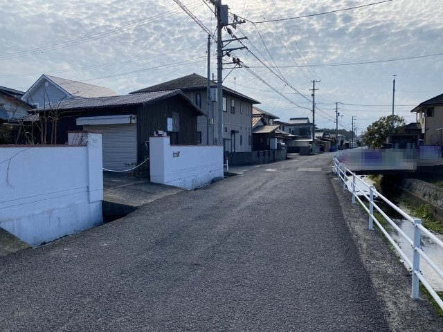 八幡3丁目　売物件の前面道路含む現地写真|前面道路含む現地写真です