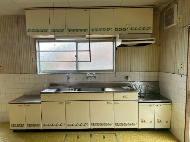 船木　中古戸建のキッチン|コンパクトなキッチンで掃除もラクラク