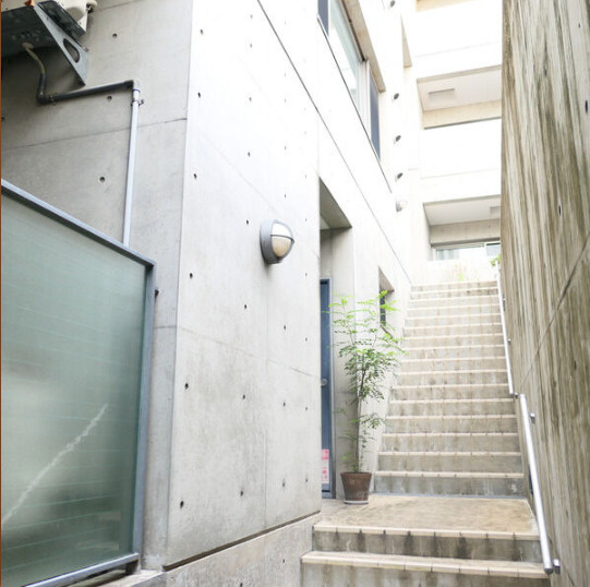 岡本Ｒｄ１２のロビー