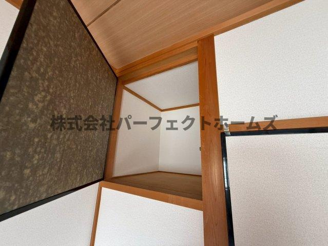 萱島信和町戸建　賃貸の収納|ちょっとした収納スペースも充実しています