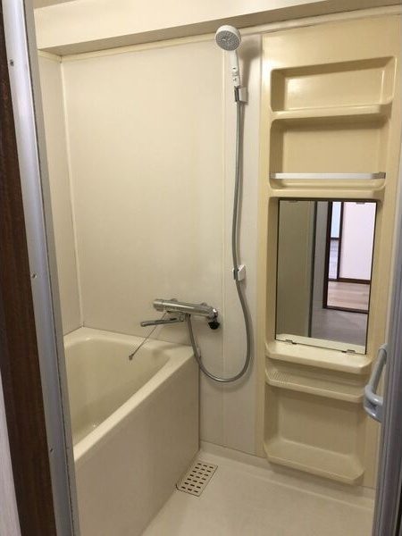 CASA BELLA(カーサべラ)の浴室