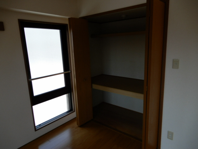 ラフィーネ弐番館の収納