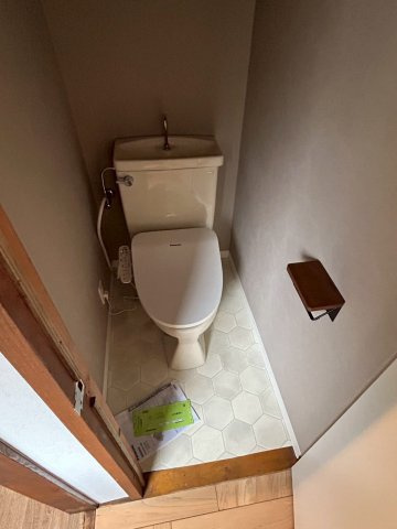 文京区白山1丁目戸建のトイレ