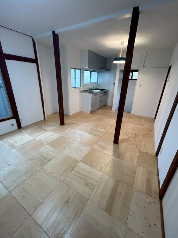 文京区白山1丁目戸建の居間・リビング