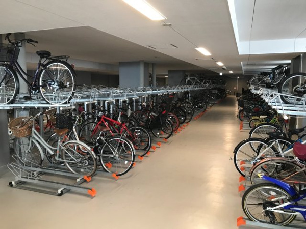 【駐輪場】 | 【自転車置き場】計674台駐輪可能！平面式、2段ラック式、傾斜ラック式の3種類がございます！