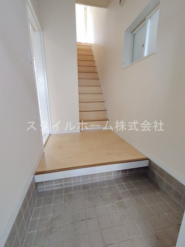 三本木町貸家の玄関