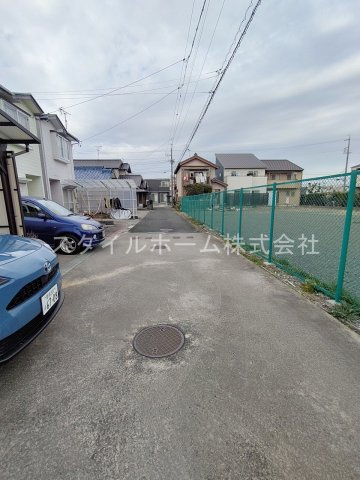 三本木町貸家の駐車場
