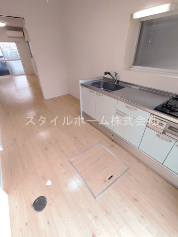 三本木町貸家のキッチン