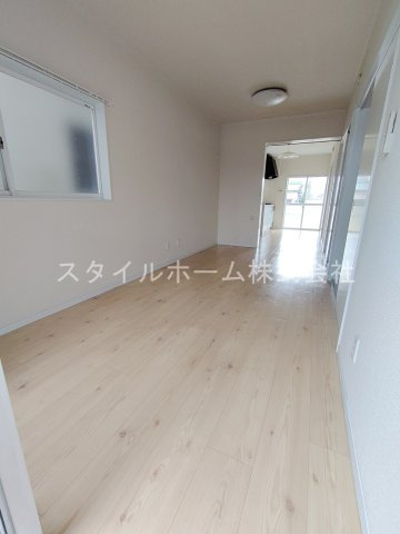 三本木町貸家の居間・リビング