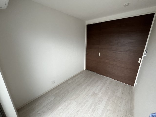 Ｔｒｅ　Ｃｏｕｒｔ東大阪の洋室
