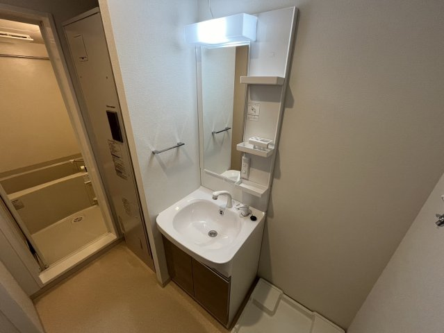 Ｔｒｅ　Ｃｏｕｒｔ東大阪の独立洗面台