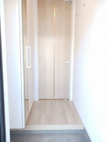 アルシャムス　Ⅰの玄関|落ち着いた玄関です