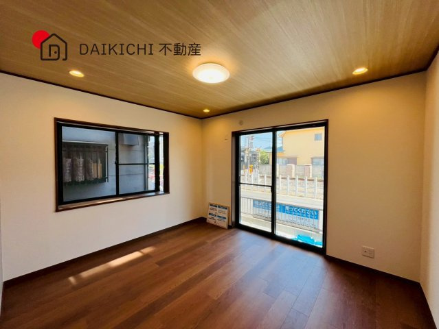 【居間・リビング】 | 鶴ヶ島市下新田　中古戸建