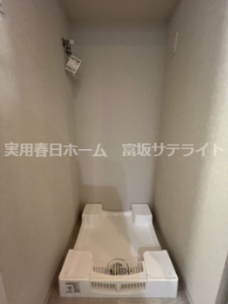 室内に洗濯機置き場があります
