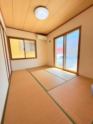 京地3丁目一戸建の和室|来客時にも便利な和室付き