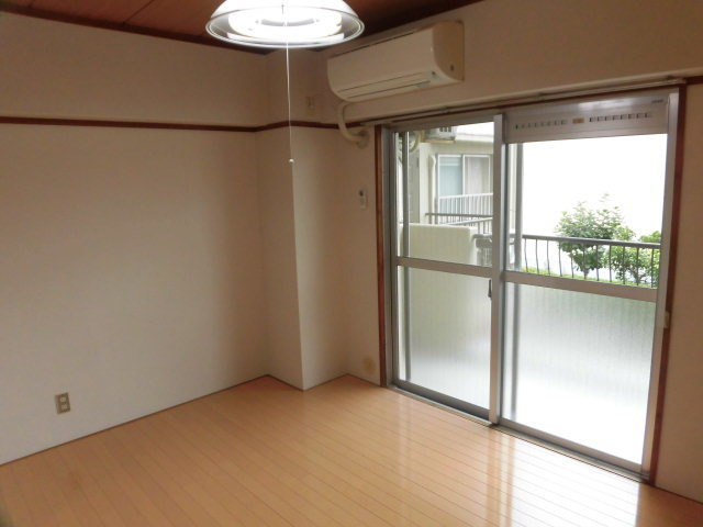 大阪市東淀川区淡路１丁目のマンション