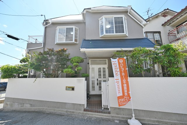 西宮市五月ケ丘中古戸建｜3LDK＋駐車1台可の外観|リフォーム完了済みですのでいつでも室内を見学して頂けます。