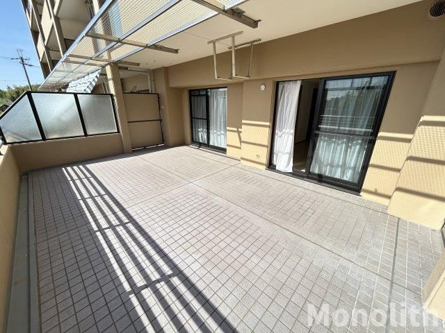 エバーランドシティ新泉北4番館のバルコニー